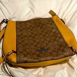 Coach purse mustered in color